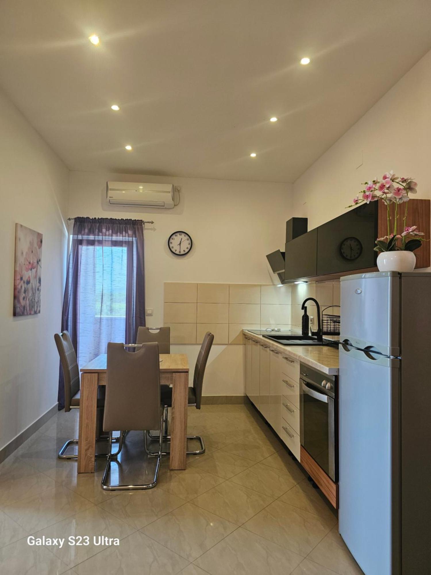 Apartmani Dianna Kastela Dış mekan fotoğraf